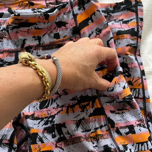 Lululemon crop compression leggings - Picture 5 of 5